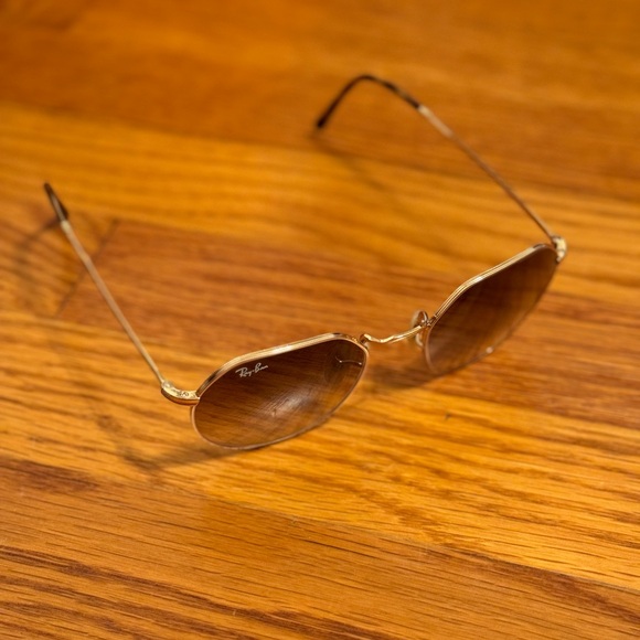 Ray-Ban Jack Sunglasses in Polished Ariana Gold Frame and Brown Gradient Lenses - Picture 2 of 6